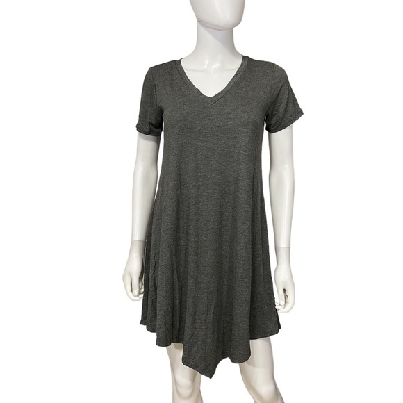 Gray Short Sleeve Shirt Mini Dress
New - Picture 2 of 8